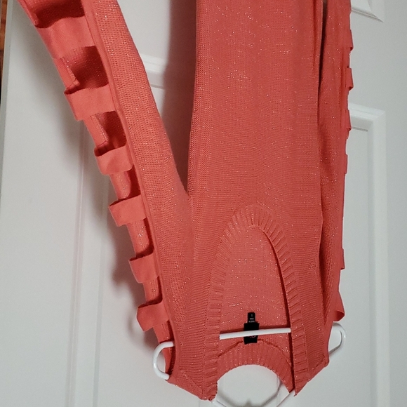 Beautiful sweater dress - Picture 2 of 2